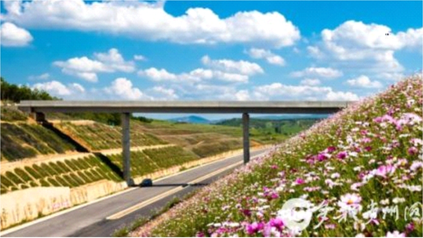 贵州海拔最高的高速公路开通运营