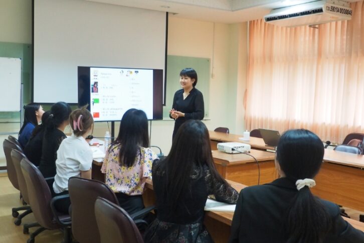 泰国大学举办汉语和泰语文化课程培训